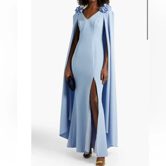 [Brand New with tags] MARCHESA NOTTE
Cape-effect gown - Picture 2 of 3